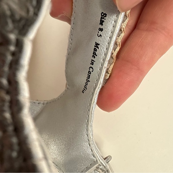 Dolce Vita Debra Platform Sandal in Silver Distressed Leather Size 8.5 - Picture 4 of 10